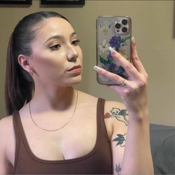 Meet your Posher, Alice - Picture 1 of 1